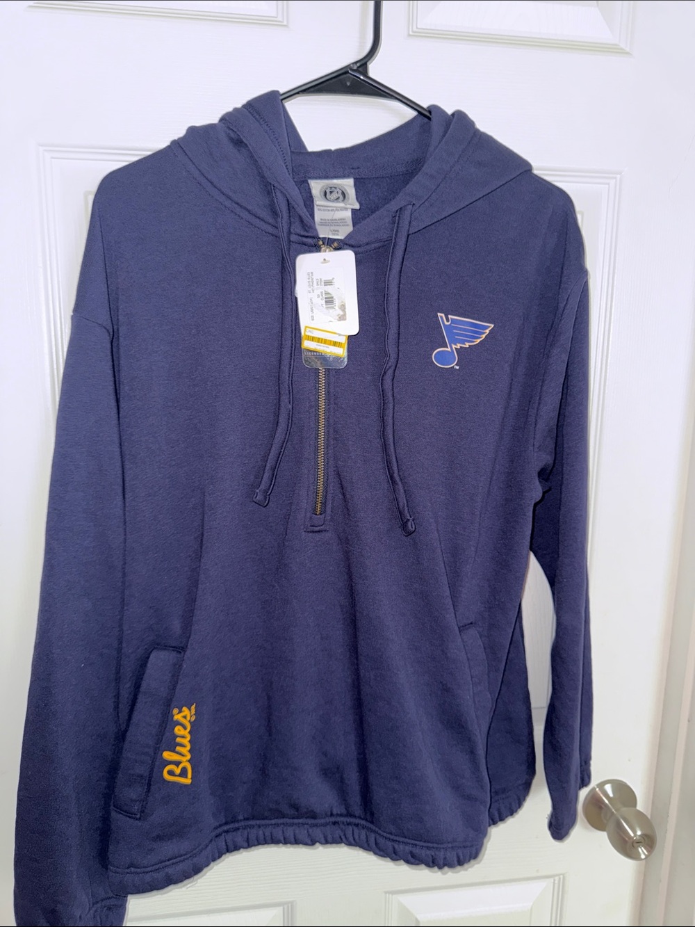 Womens half zipper St Louis blues hoodie NWT L12/14